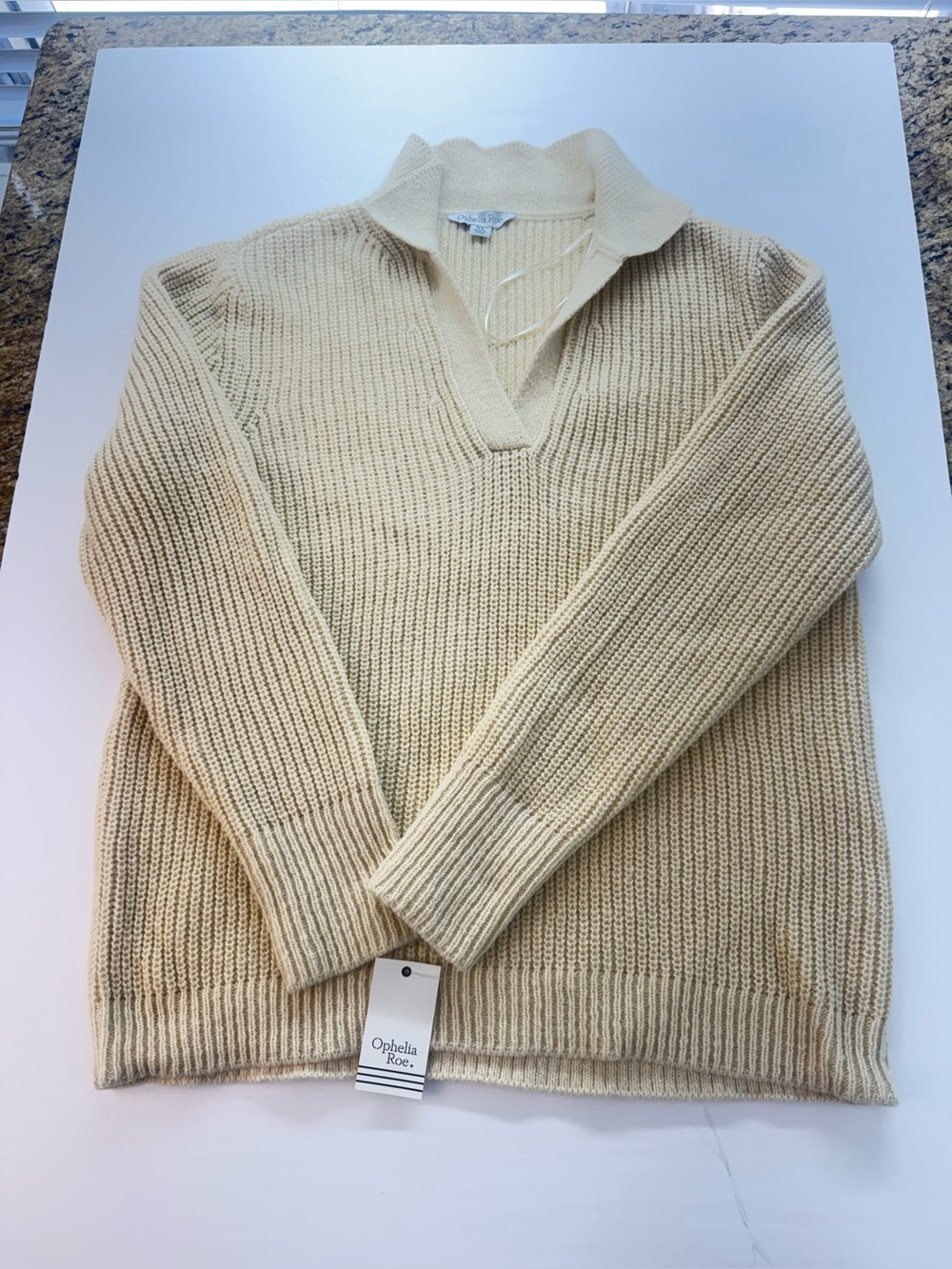 Ophelia Roe Women's Cream V-Neck Collar Knit Sweater